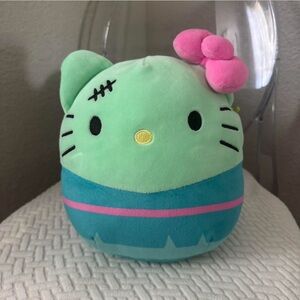 Hello Kitty Squishmallow